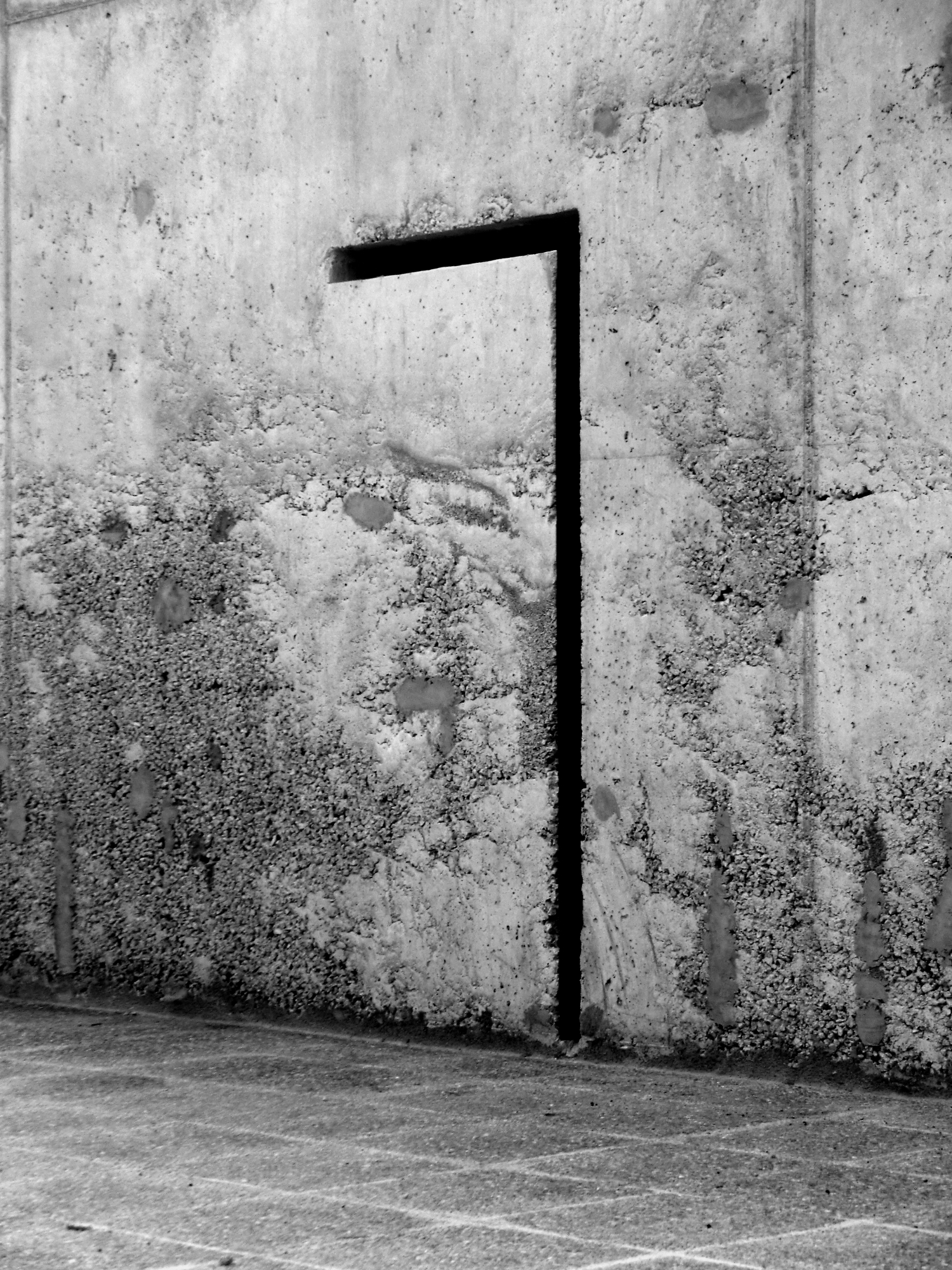 About buildings and fools. Polideportivo Príncipes de España, Pol. Son Castelló, Palma (2014) arquitecto Francisco Jorquera